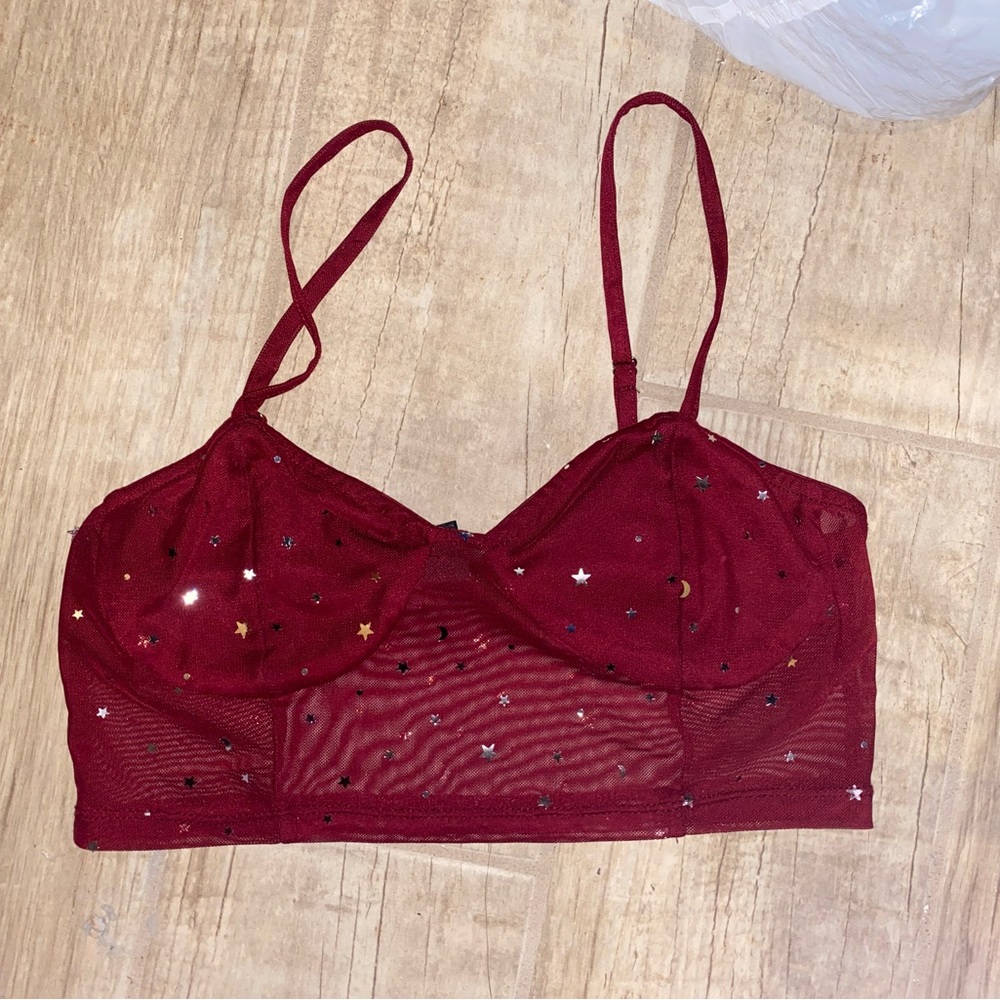 Women’s red crop top forever 21 size small